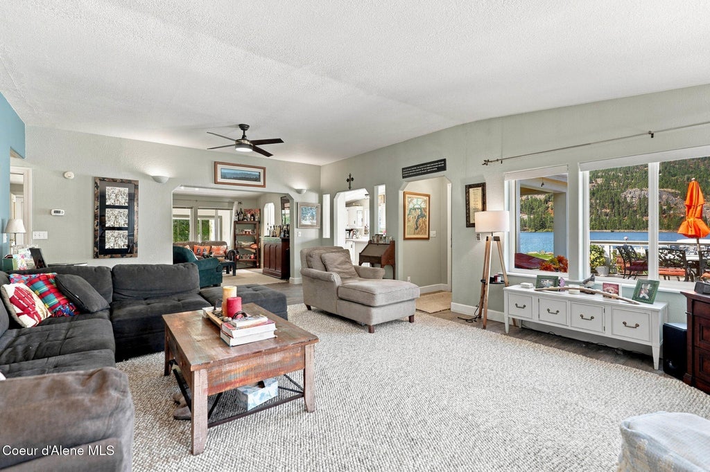 Photo of 420 Rockview DR, Priest River, ID 83856 (MLS # 26-9562)