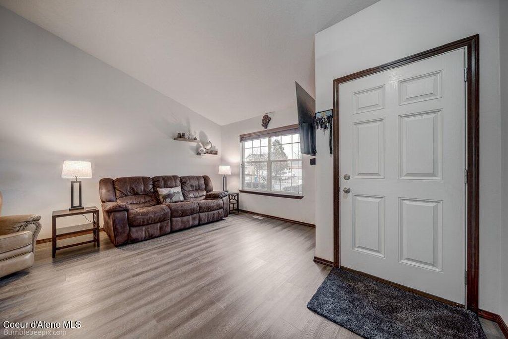 Photo of 3648 White Sands Ln Ln, Post Falls, ID 83854 (MLS # 26-2217)