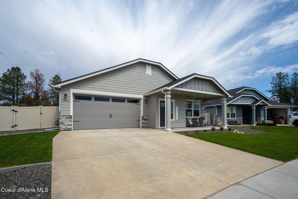 Photo of 13506 Apex Way, Hayden, ID 83835 (MLS # 26-4089)