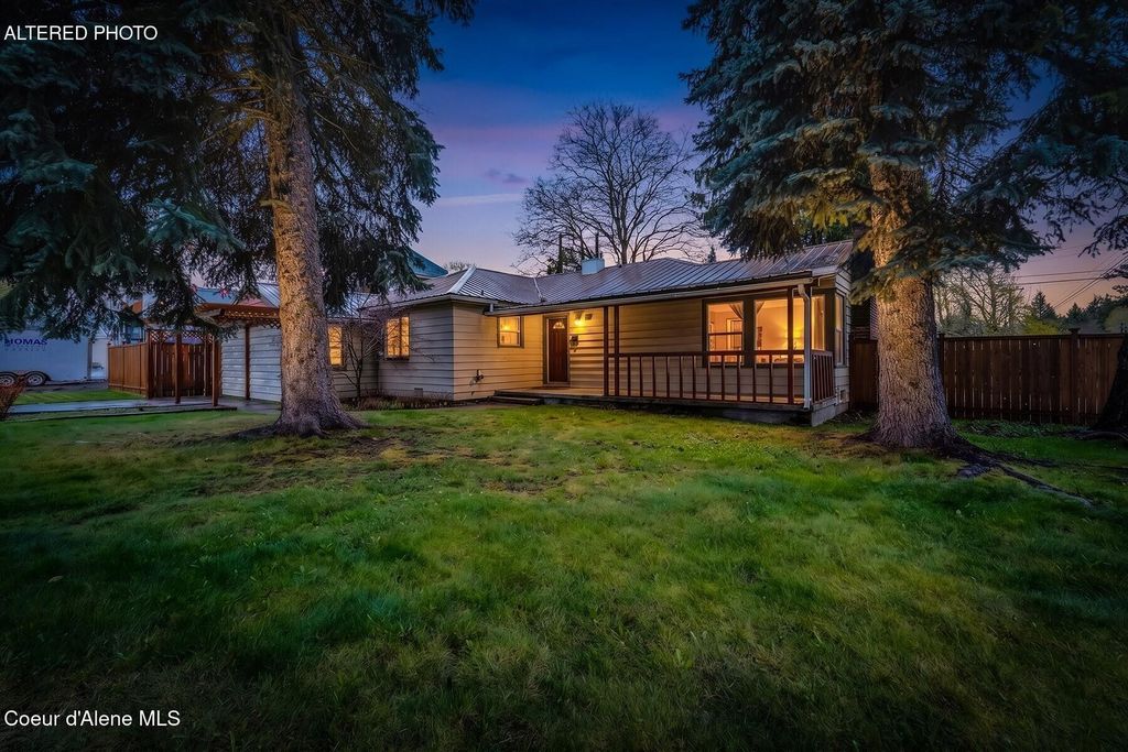 Photo of 1421 St Maries, Coeur dAlene, ID 83814 (MLS # 26-3679)