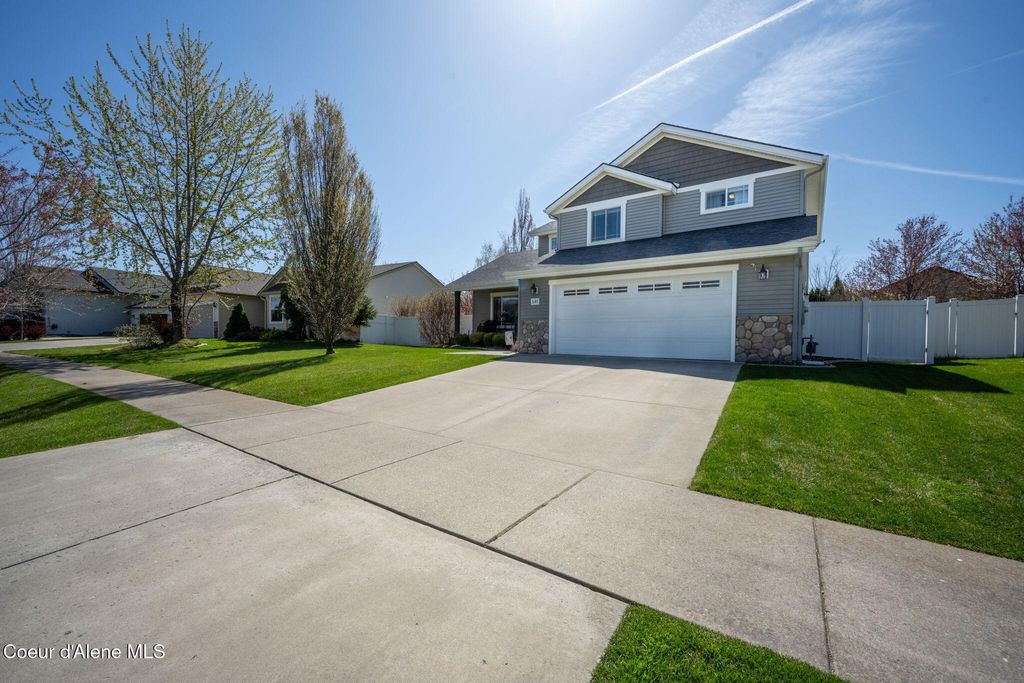 Photo of 3147 Blueberry Cir, Hayden, ID 83835 (MLS # 26-3849)