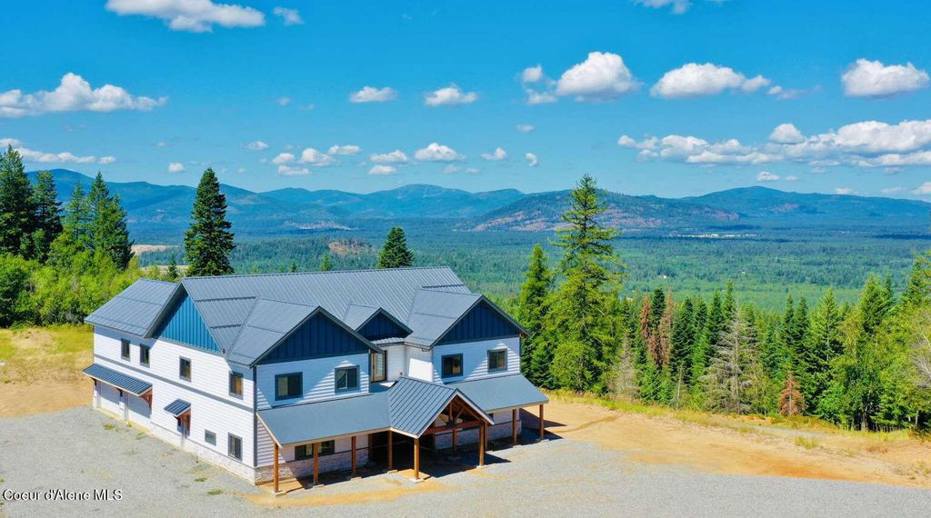 Photo of 23124 Rimrock Rd, Hayden, ID 83835 (MLS # 25-5968)