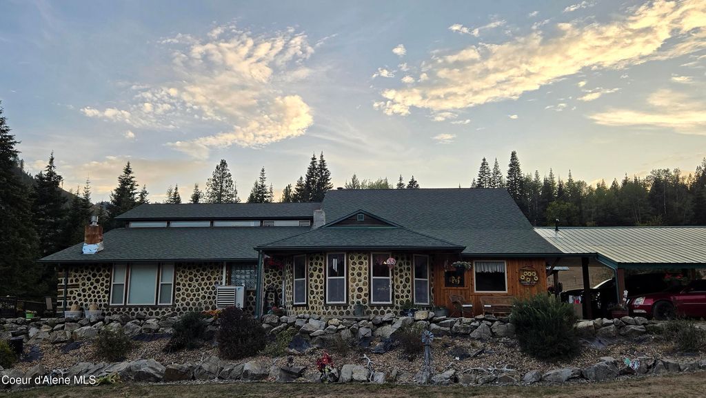 Photo of 3717 St. Maries River Rd. Rd, St. Maries, ID 83861 (MLS # 25-9631)