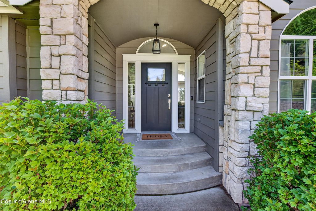 Photo of 940 Armstrong DR, Coeur dAlene, ID 83814 (MLS # 26-5476)