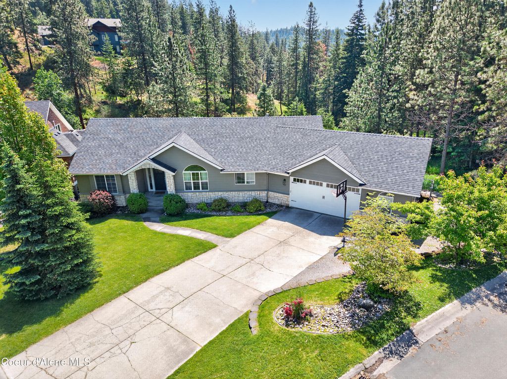 Photo of 940 Armstrong DR, Coeur dAlene, ID 83814 (MLS # 26-5476)