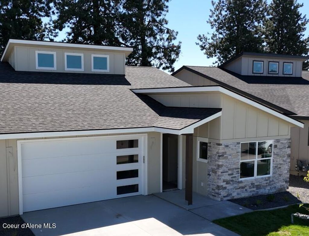 Photo of 7400 Breaux Dr, Coeur dAlene, ID 83815 (MLS # 26-1425)