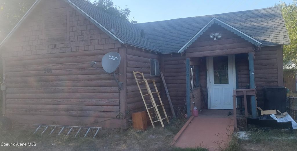 Photo of 506 LEWISTON Ave, Pinehurst, ID 83850 (MLS # 25-9981)
