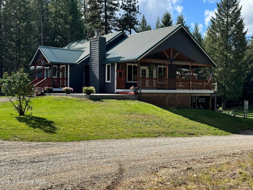Photo of 4058 Seasons Rd Rd, Rathdrum, ID 83858 (MLS # 25-9926)