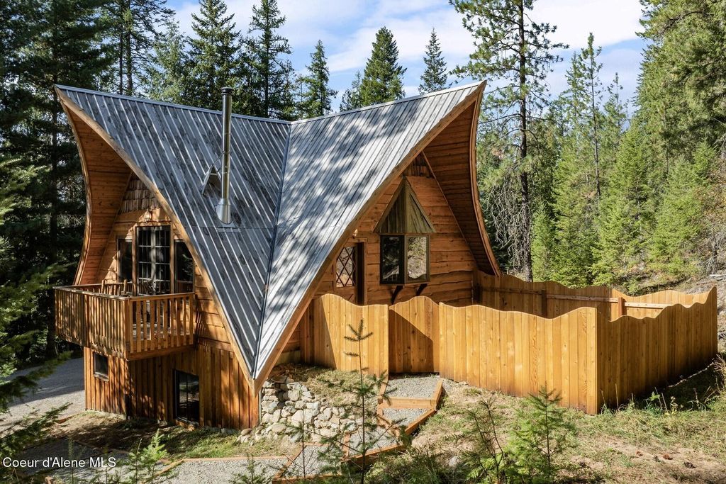 Photo of 93 Broten Way, Sagle, ID 83860 (MLS # 25-9726)