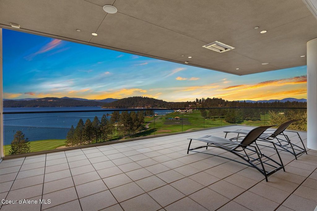 Photo of 1031 Island Green Dr, Coeur dAlene, ID 83814 (MLS # 25-2952)