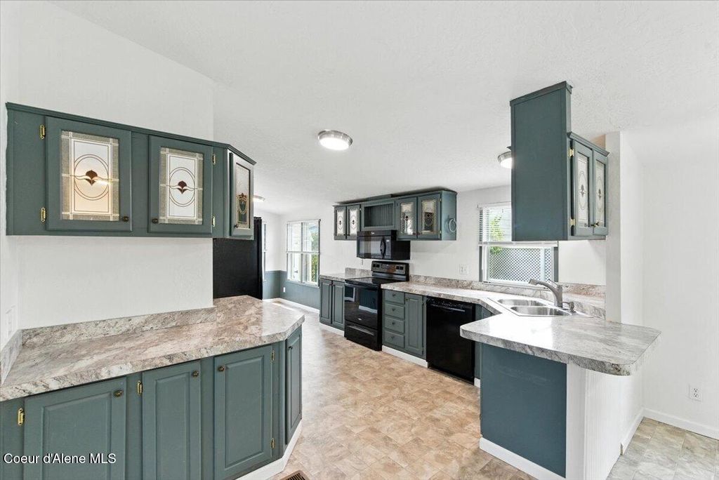 Photo of 2189 Yorkshire Ave, Coeur dAlene, ID 83815 (MLS # 26-2420)