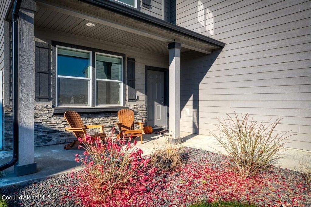 Photo of 12503 Farley Way, Rathdrum, ID 83858 (MLS # 25-11160)