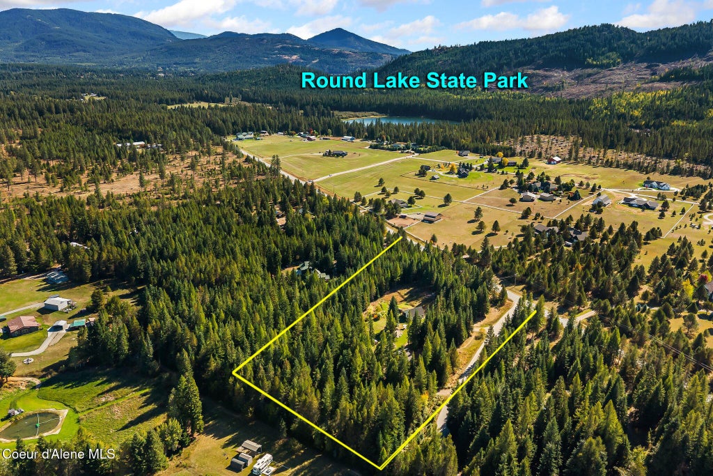 Photo of 83 Copper Ridge Ridge, Sagle, ID 83860 (MLS # 26-10008)