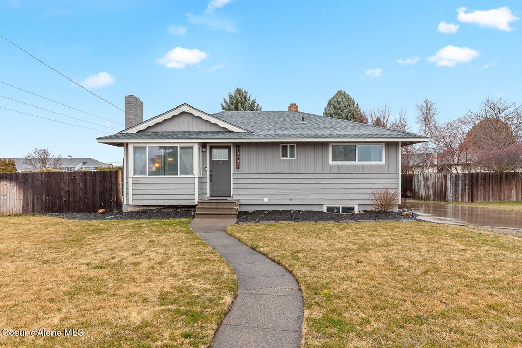 Photo of 13207 Boone Ave, Spokane Valley, WA 99216 (MLS # 26-2245)