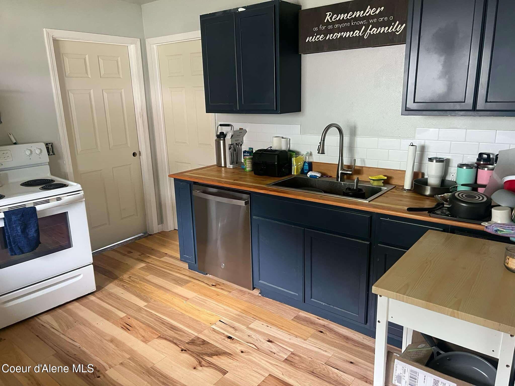 1148 N Larch Ave, Osburn, Alaska image 3