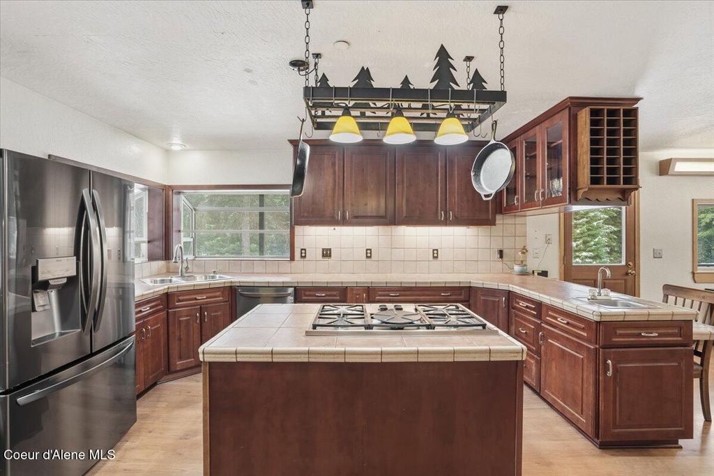 Photo of 2495 Hoo Doo Loop, Oldtown, ID 83822 (MLS # 26-191)