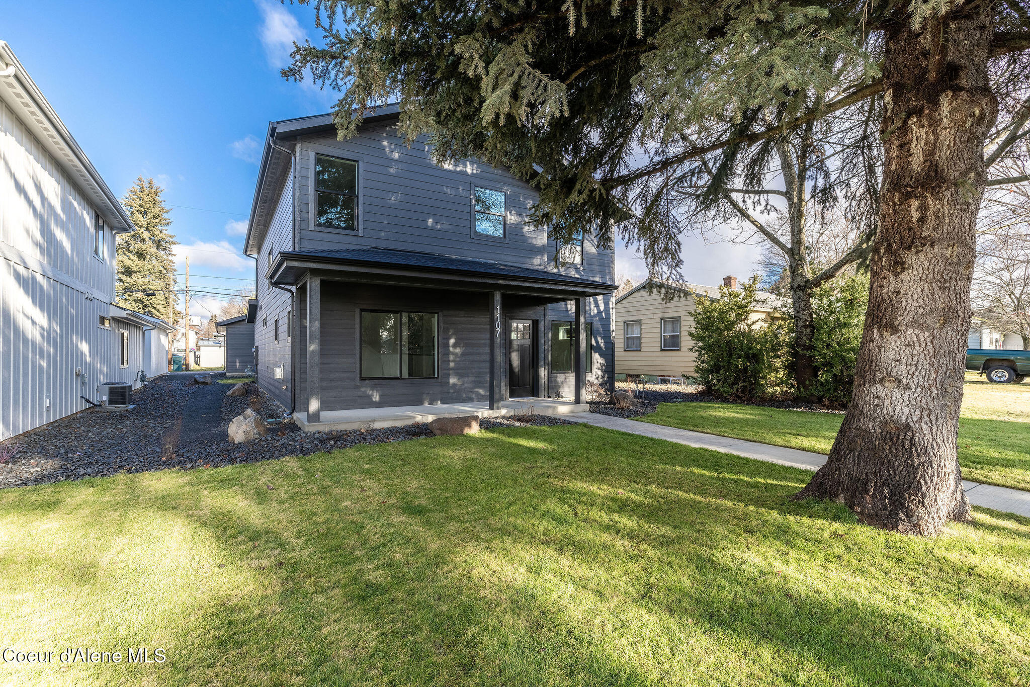 1107 E St Maries Ave, Coeur d'Alene, West Virginia image 2