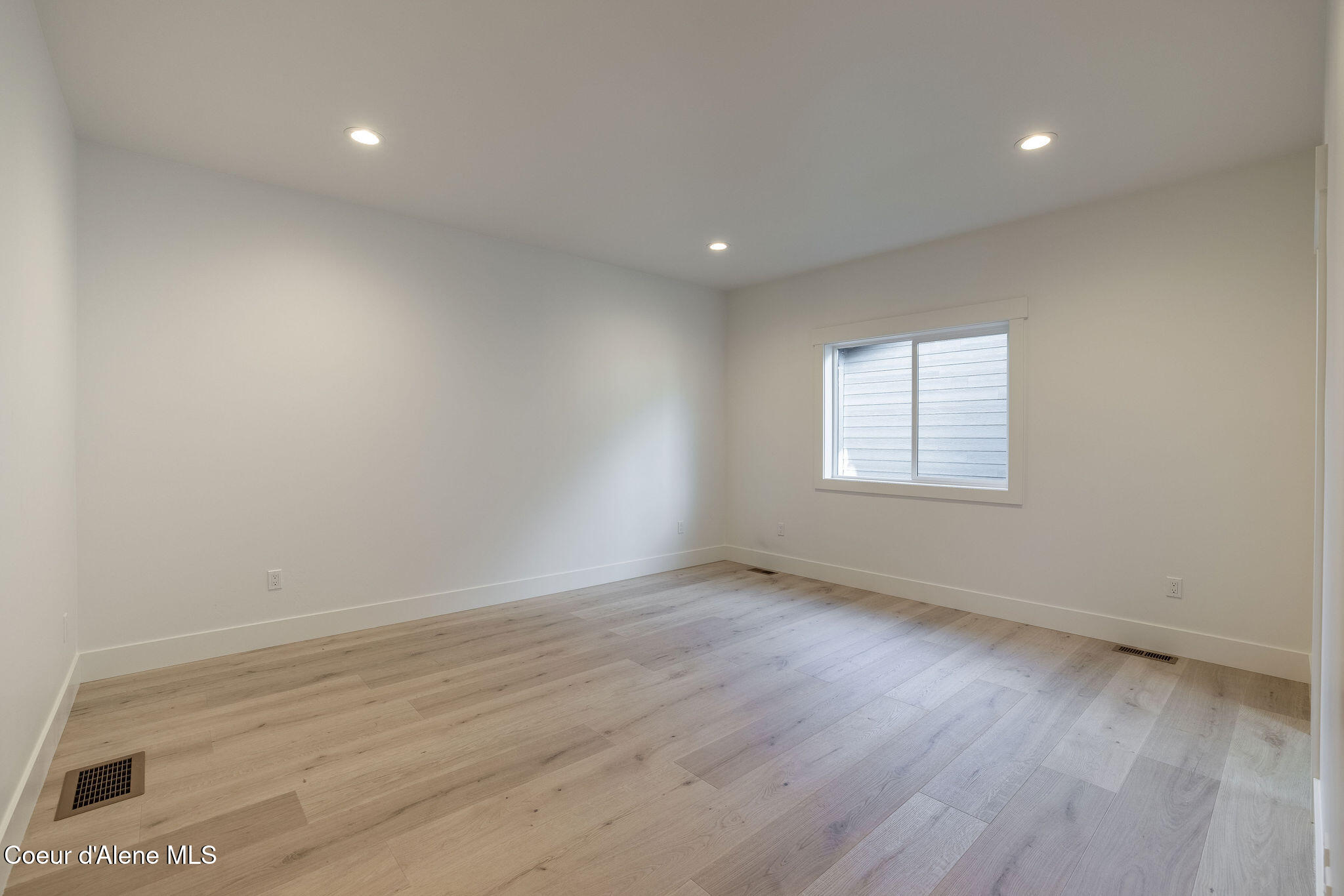 1107 E St Maries Ave, Coeur d'Alene, West Virginia image 16