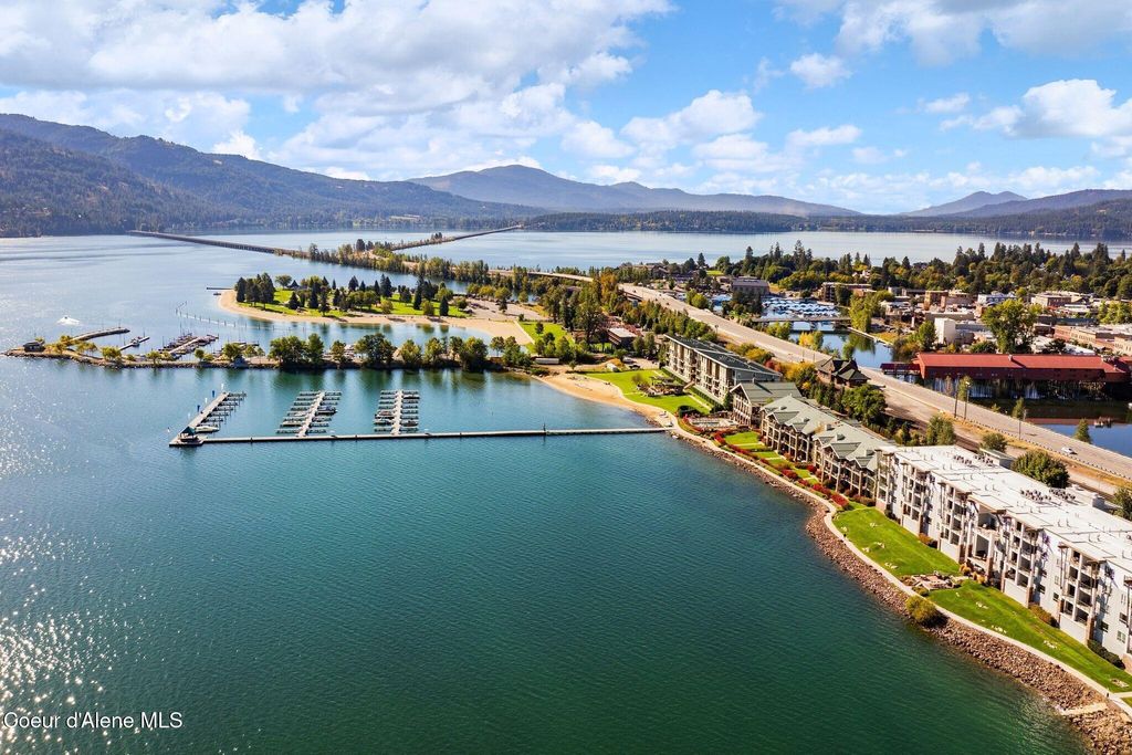 Photo of 412 Sandpoint Ave Ave #231, Sandpoint, ID 83864 (MLS # 25-6739)