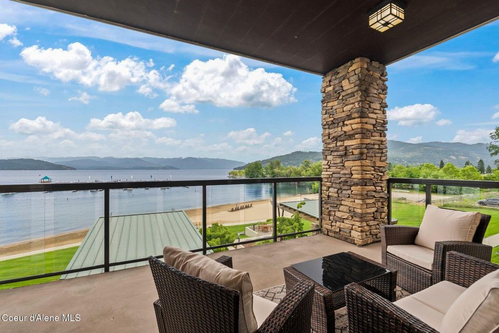 Photo of 412 Sandpoint Ave Ave #231, Sandpoint, ID 83864 (MLS # 25-6739)