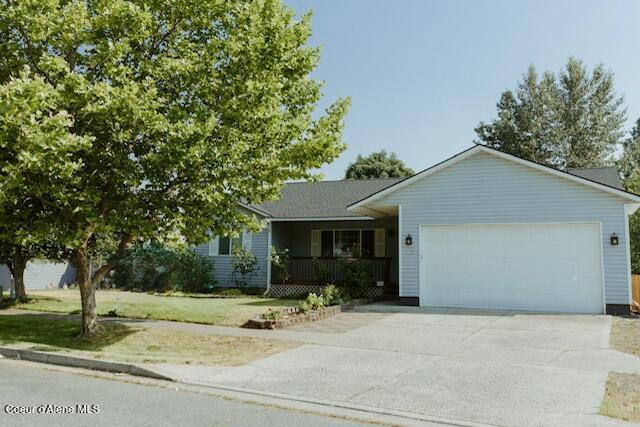 Photo of 850 Trinity Ct, Coeur dAlene, ID 83815 (MLS # 26-8946)
