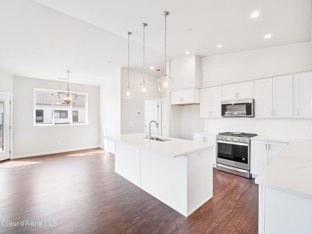 Photo of 928 RAILROAD Ave, Post Falls, ID 83854 (MLS # 26-1744)