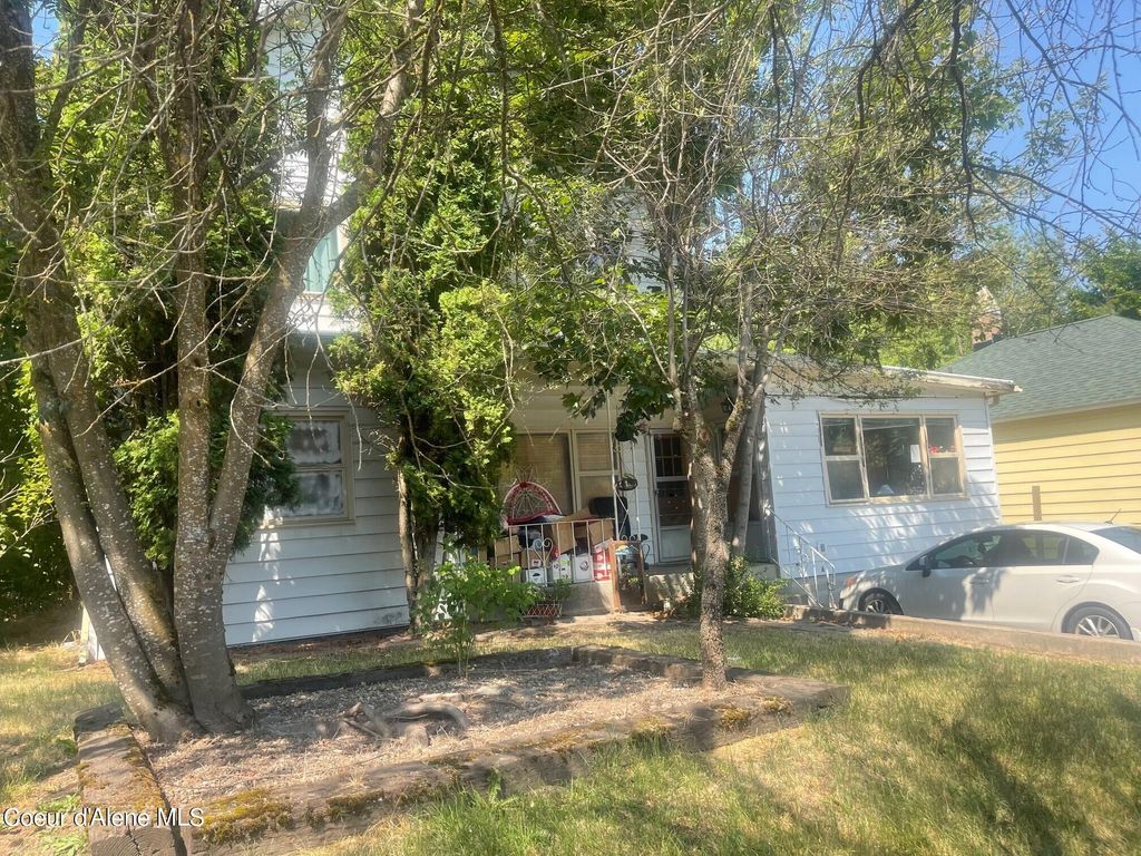 Photo of 508 Main St, Kellogg, ID 83837 (MLS # 24-8466)