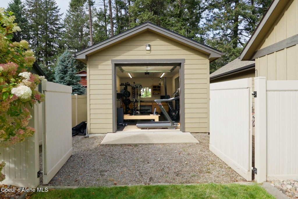 Photo of 11763 Rocking R Rd, Hayden, ID 83835 (MLS # 26-10227)