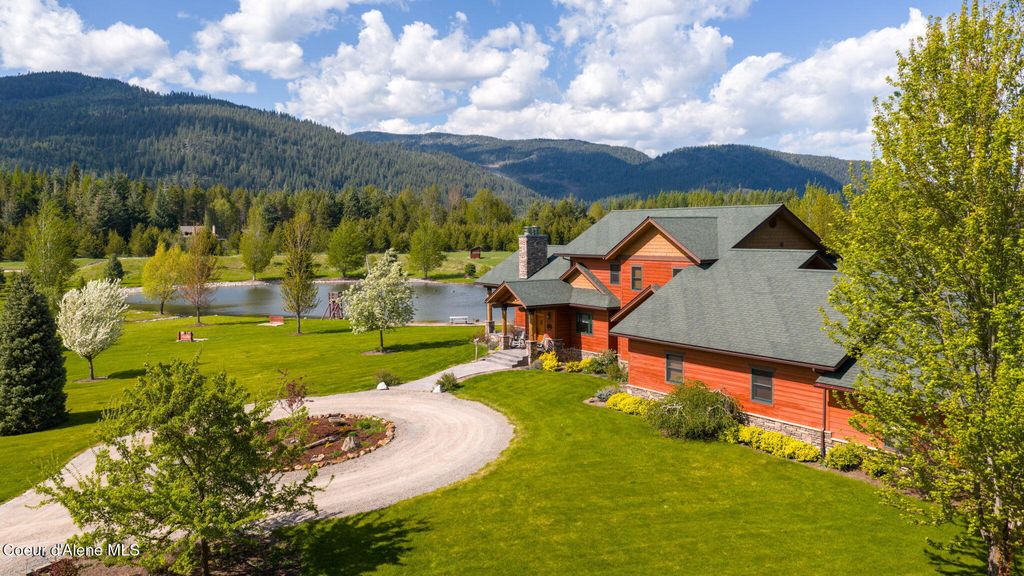 Photo of 289 Gold RD, Naples, ID 83847 (MLS # 26-4894)