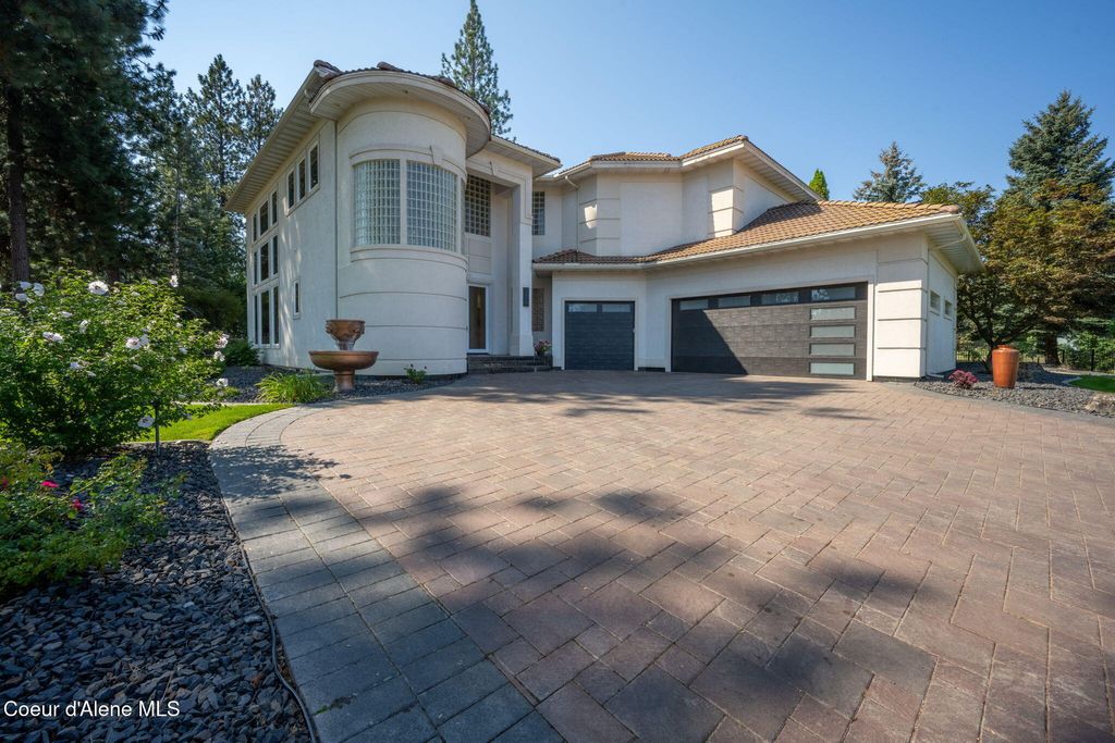 Photo of 690 MCDONALD Ct, Post Falls, ID 83854 (MLS # 25-9057)