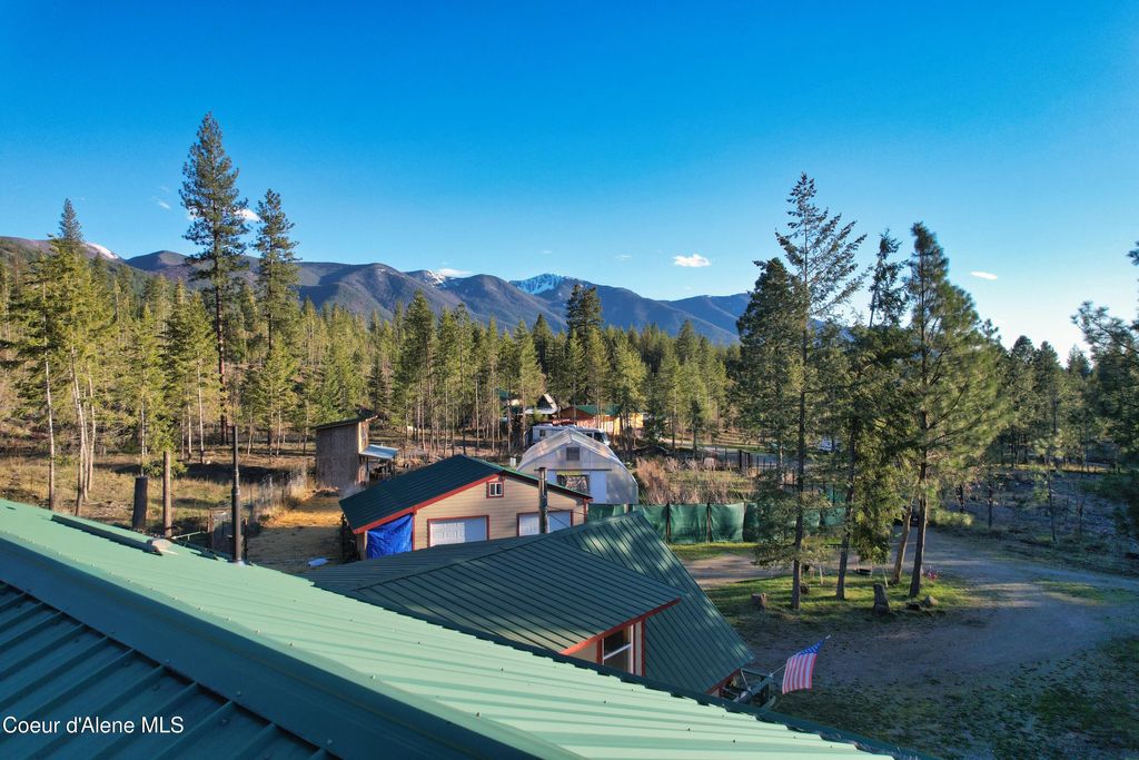 Photo of 295 Glacier Rd, Bonners Ferry, ID 83805 (MLS # 26-3429)