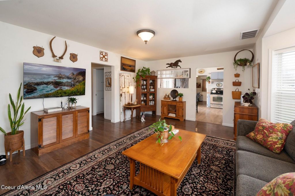 Photo of 840 KYLER Ave, Hayden, ID 83835 (MLS # 26-1378)