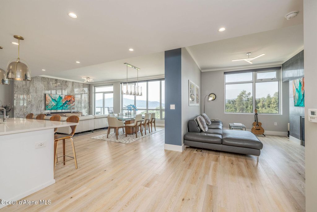 Photo of 201 1ST St #803, Coeur dAlene, ID 83814 (MLS # 26-2080)