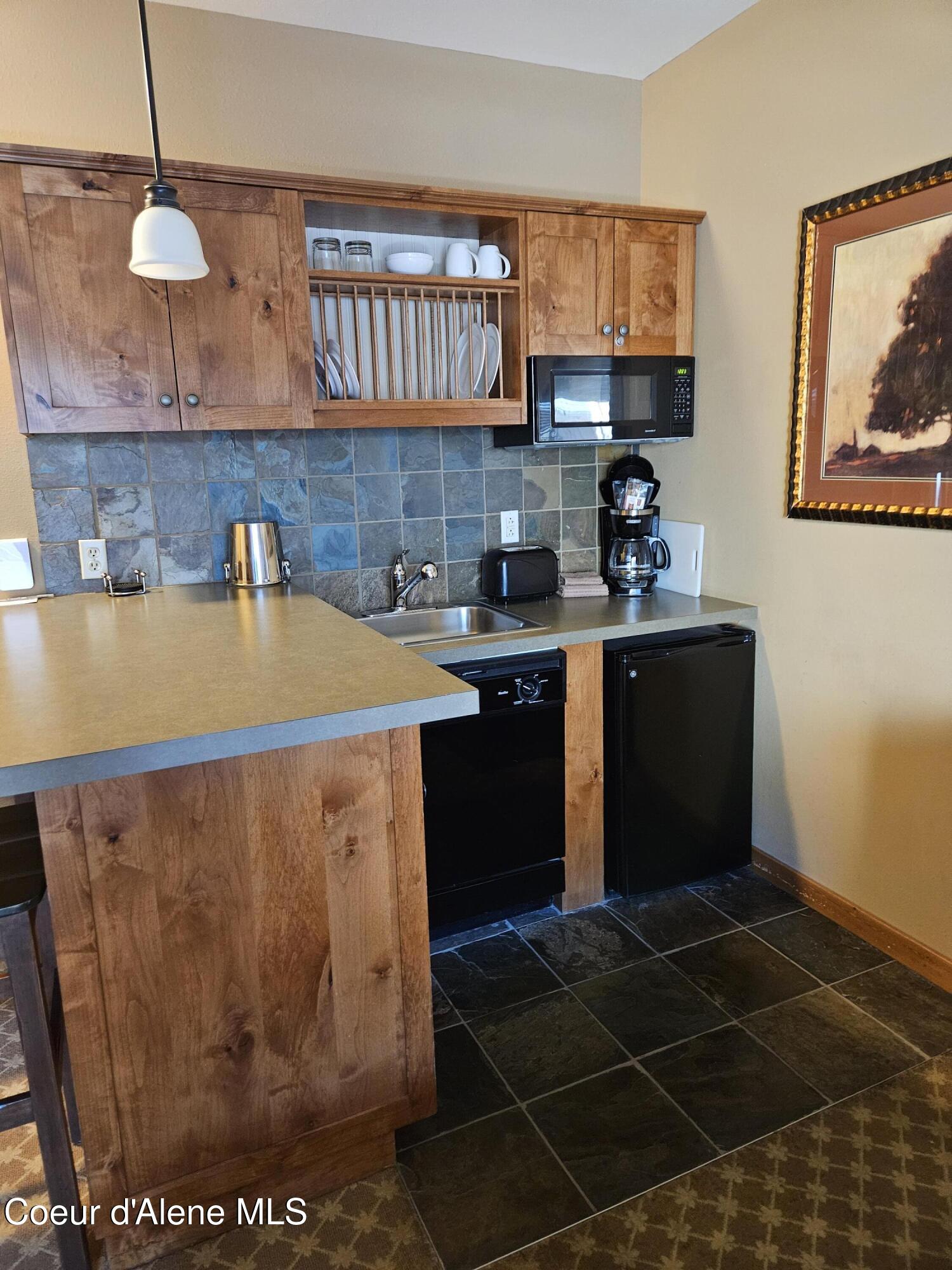 604 Bunker Square #203, Kellogg, Alaska image 3