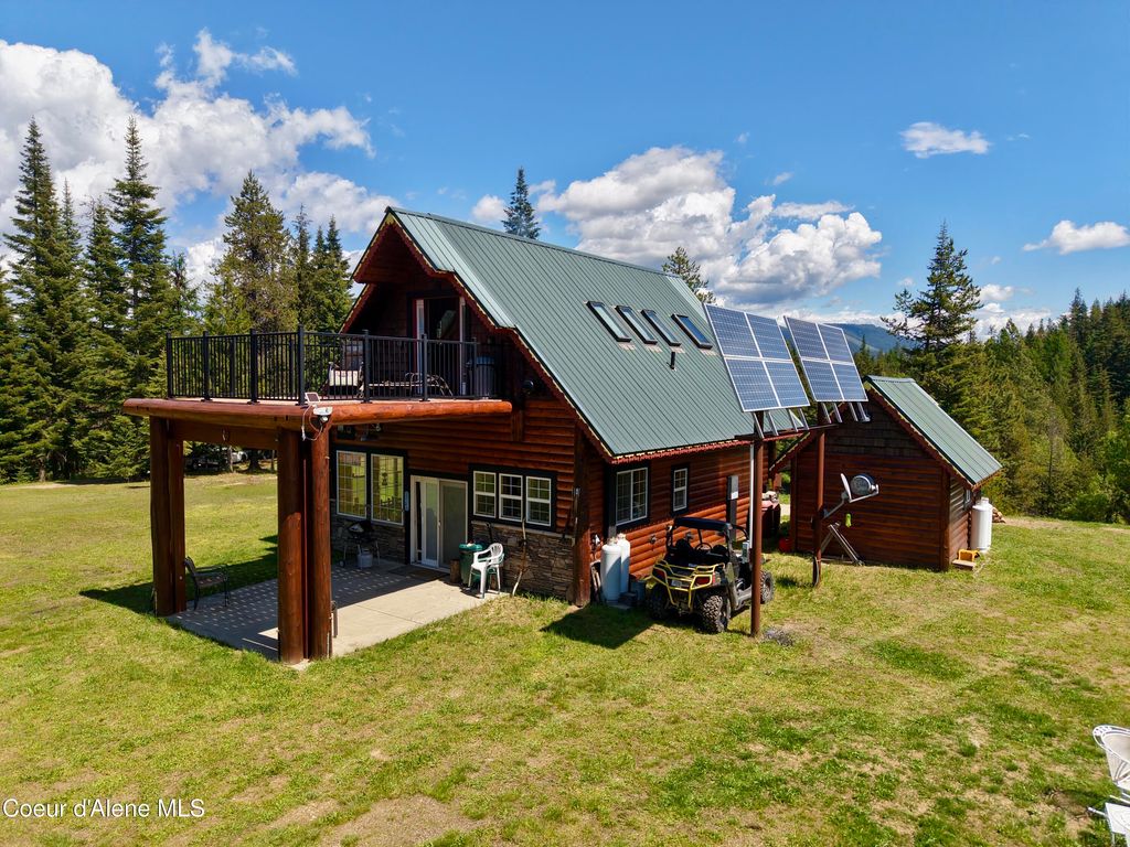 Photo of 1878 Eaton LN, Kingston, ID 83839 (MLS # 26-5360)