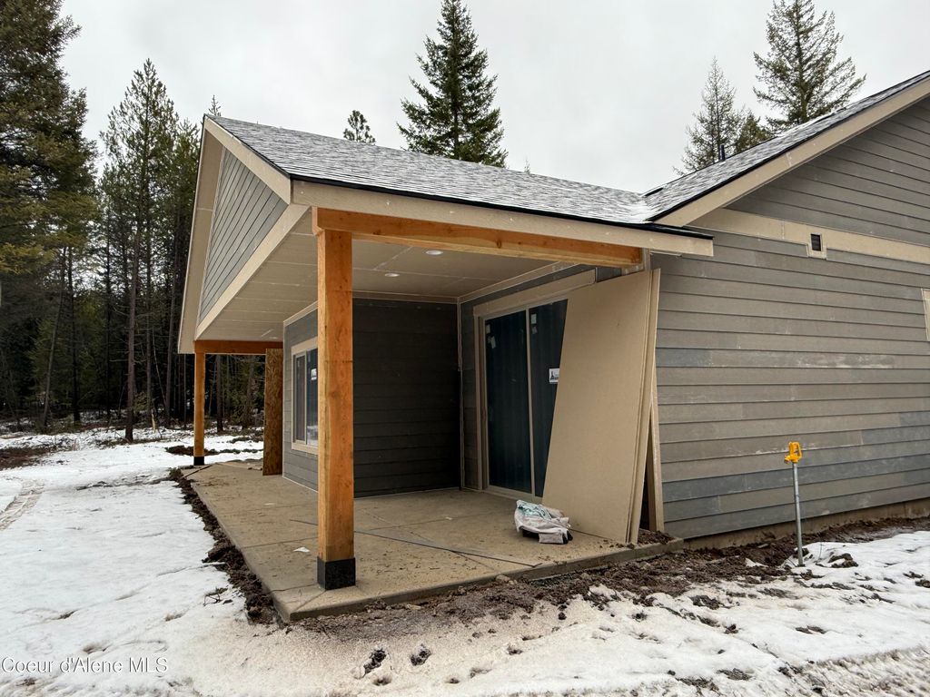 Photo of 98 Carbonate Ln, Oldtown, ID 83822 (MLS # 25-10642)