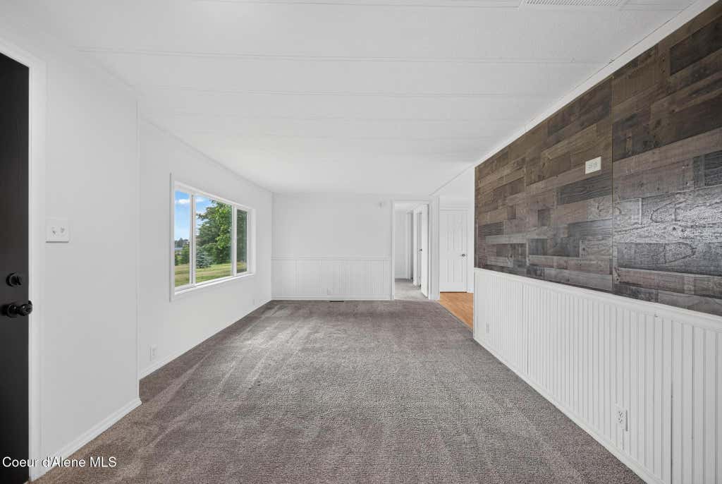 Photo of 10215 DAY MT SPOKANE RD, Mead, WA 99021 (MLS # 26-6653)