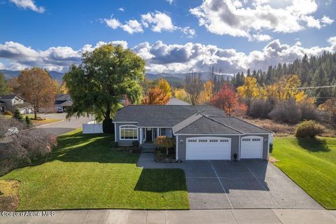 Photo of 22804 Settler Dr, Liberty Lake, WA 99019 (MLS # 25-10938)