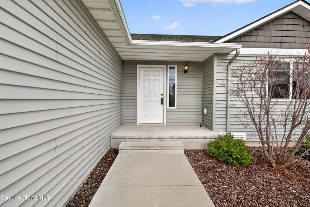 Photo of 3298 Kiernan Dr, Post Falls, ID 83854 (MLS # 26-3636)