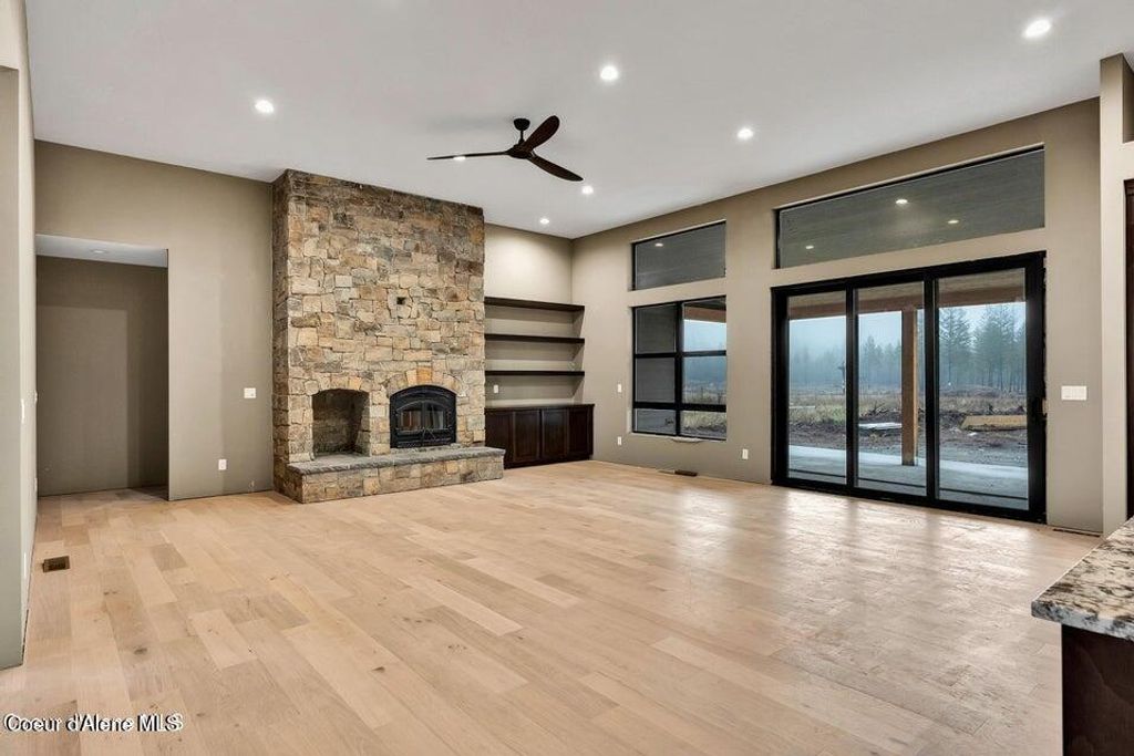 Photo of 969 Flying Geese Way, Blanchard, ID 83804 (MLS # 25-9179)