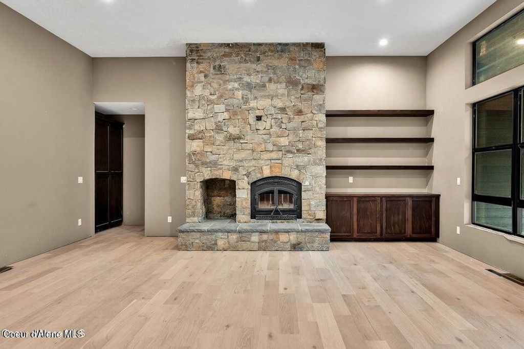 Photo of 969 Flying Geese Way, Blanchard, ID 83804 (MLS # 25-9179)