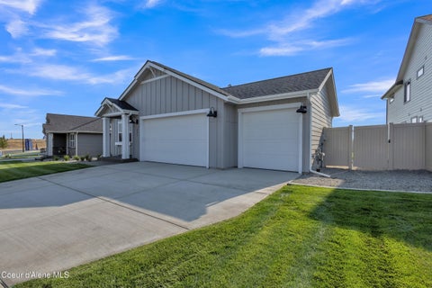 Homes For Sale - 2965 Cassiopeia St<br/> Kootenai County, Post Falls, ID 83854