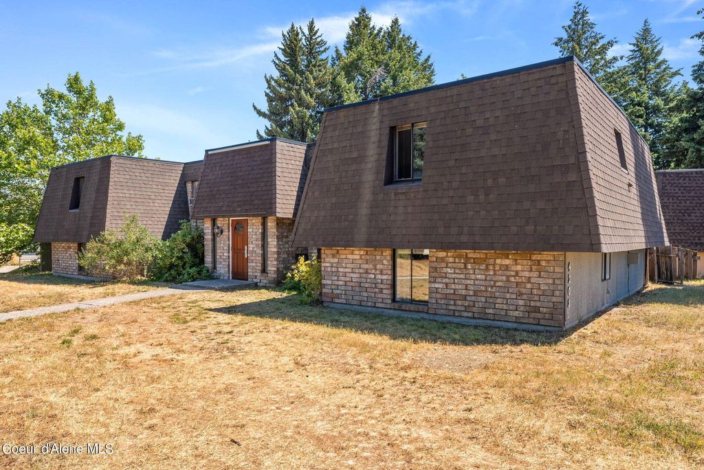 Photo of 4208 Crown Ave, Coeur dAlene, ID 83815 (MLS # 24-7707)