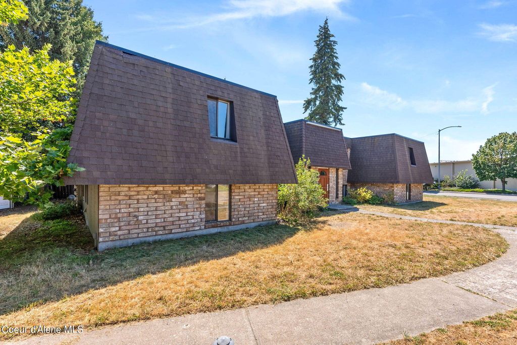 Photo of 4208 Crown Ave, Coeur dAlene, ID 83815 (MLS # 24-7707)