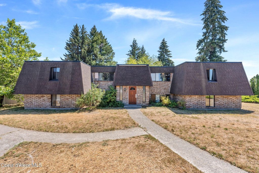 Photo of 4208 Crown Ave, Coeur dAlene, ID 83815 (MLS # 24-7707)