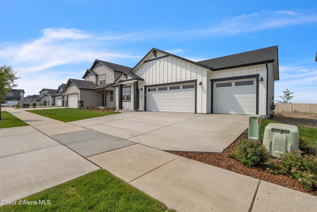 Photo of 3199 Pale Fox St, Post Falls, ID 83854 (MLS # 26-7418)