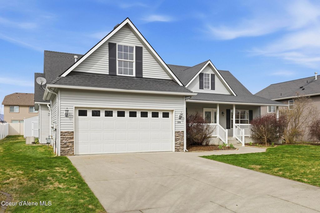 Photo of 974 Warm Springs Springs, Post Falls, ID 83854 (MLS # 26-3018)