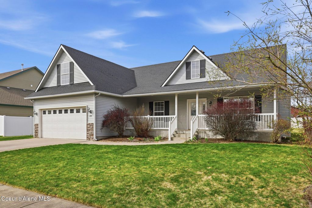 Photo of 974 Warm Springs Springs, Post Falls, ID 83854 (MLS # 26-3018)