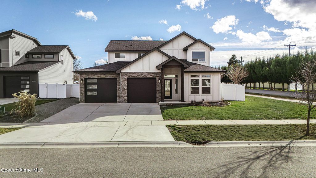 Photo of 3170 Berta Jo Ct, Hayden, ID 83835 (MLS # 26-1790)