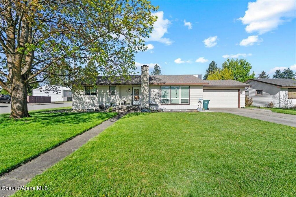 Photo of 3003 5th ST, Coeur dAlene, ID 83815 (MLS # 26-4431)